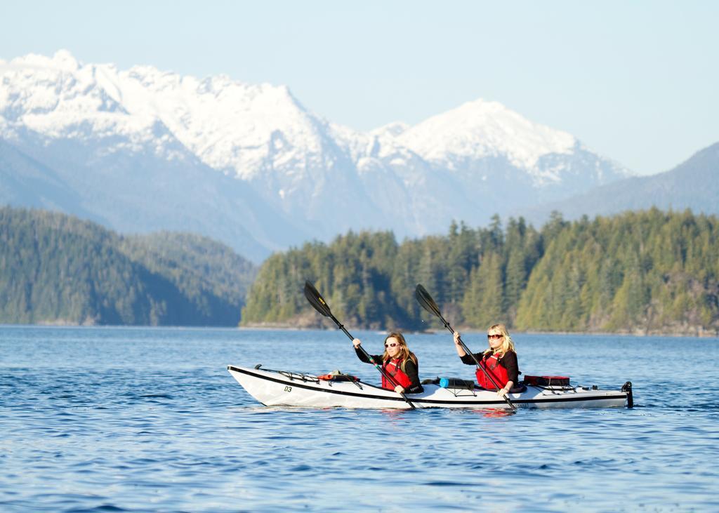 Tofino Paddlers Inn Exterior photo